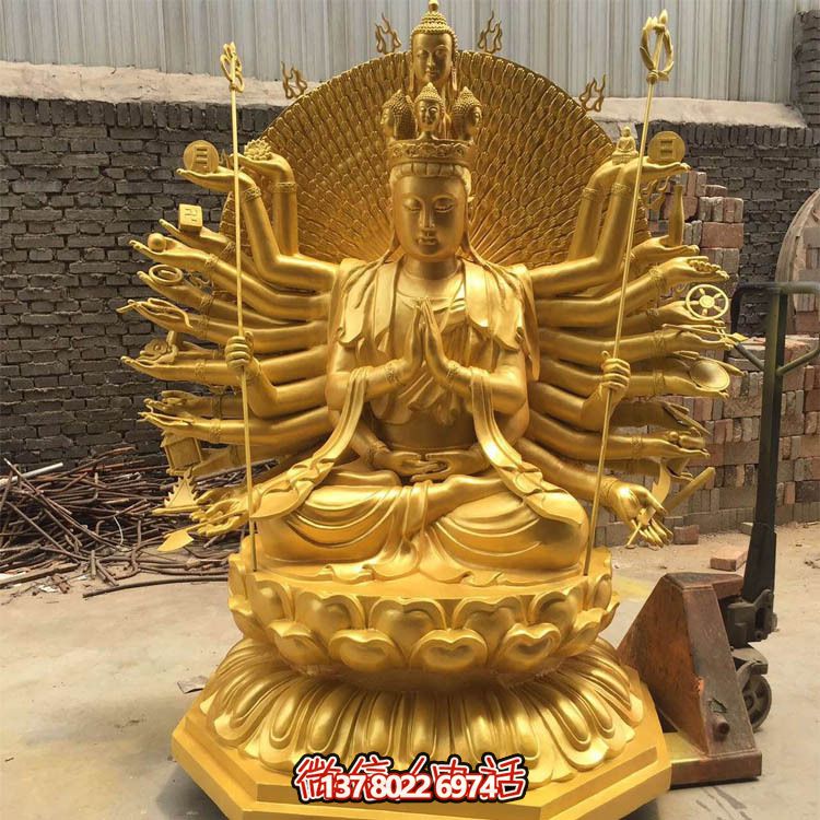 貼金千手觀音雕塑，精美裝飾大型寺廟