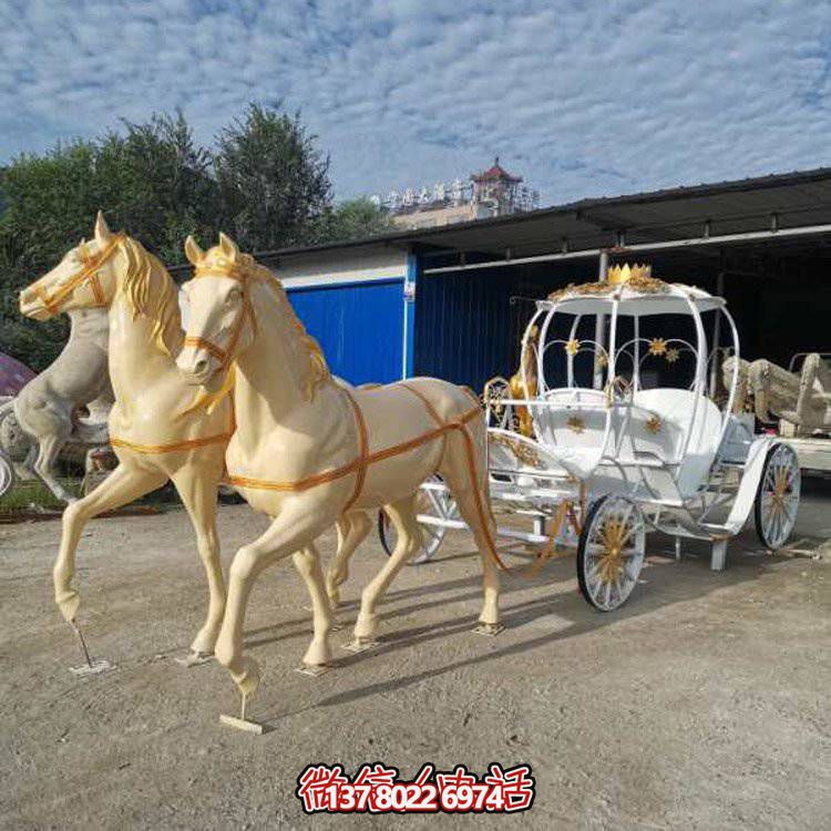 玻璃鋼仿真動(dòng)物馬車，讓您的公園和游樂場(chǎng)更具吸引力