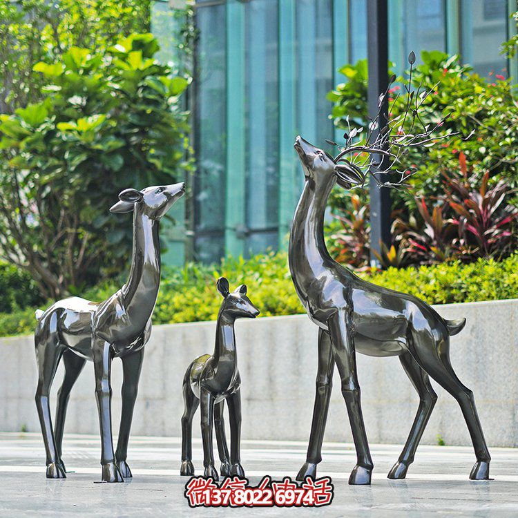 玻璃鋼制仿銅小鹿擺件，點綴戶外園林景觀