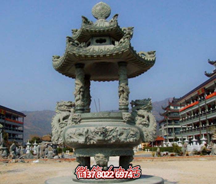 仿古寶蓋龍浮雕香爐，點(diǎn)綴景區(qū)廣場
