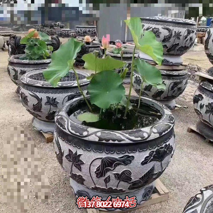 經(jīng)典荷花石雕浮雕圓形水缸，裝點(diǎn)您的庭院
